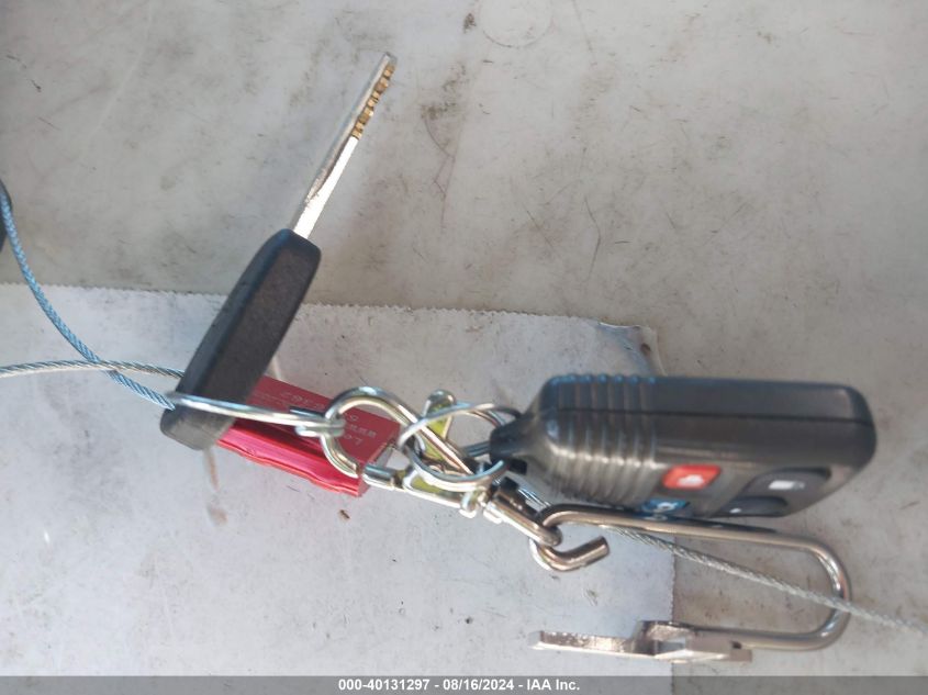 2001 Ford Crown Victoria Lx VIN: 2FAFP74W11X140841 Lot: 40131297