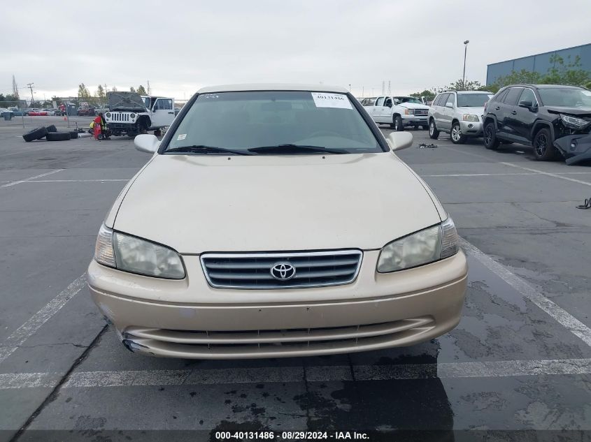 2000 Toyota Camry Le VIN: JT2BG22K1Y0390433 Lot: 40131486