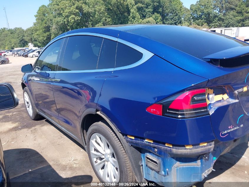 2017 Tesla Model X 100D/75D/90D VIN: 5YJXCAE2XHF043778 Lot: 40132148