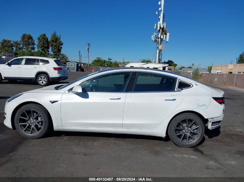 2018 Tesla Model 3 VIN: 5YJ3E1EA3JF098711 Lot: 40132457