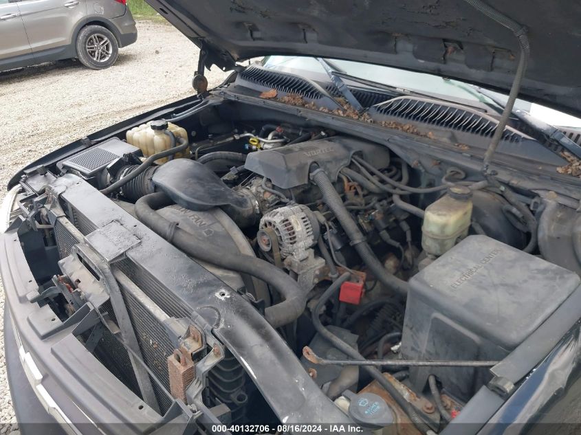 2000 Chevrolet Silverado 1500 Ls/Lt VIN: 2GCEC19TXY1139911 Lot: 40132706