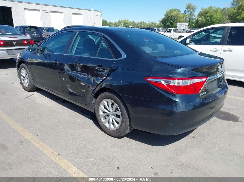 VIN 4T4BF1FK9FR477339 2015 TOYOTA CAMRY no.3