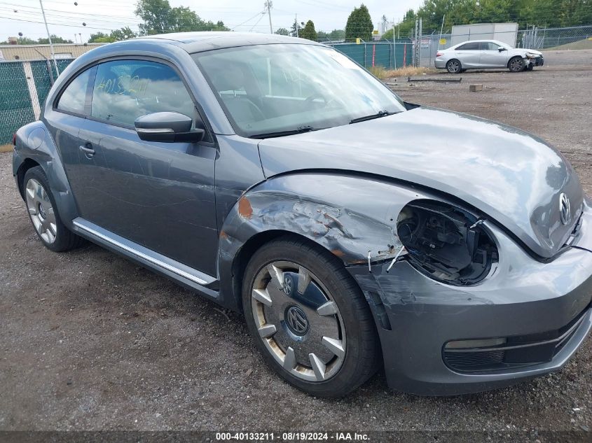 2012 Volkswagen Beetle 2.5L VIN: 3VWJP7AT0CM611730 Lot: 40133211