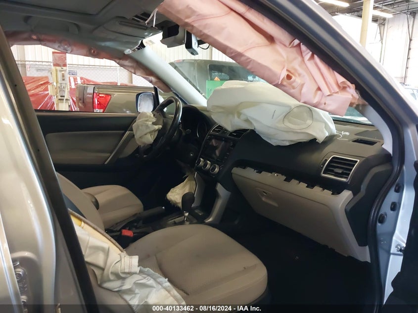 VIN JF2SJAEC8HH478583 2017 SUBARU FORESTER 2.5I PREMIUM