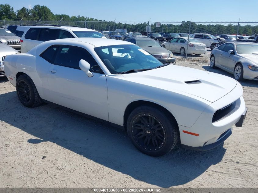 2C3CDZAG4HH568331 2017 DODGE CHALLENGER - Image 1