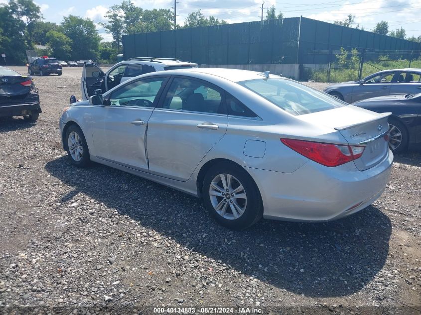 VIN 5NPEB4AC0DH612126 2013 Hyundai Sonata, Gls no.3