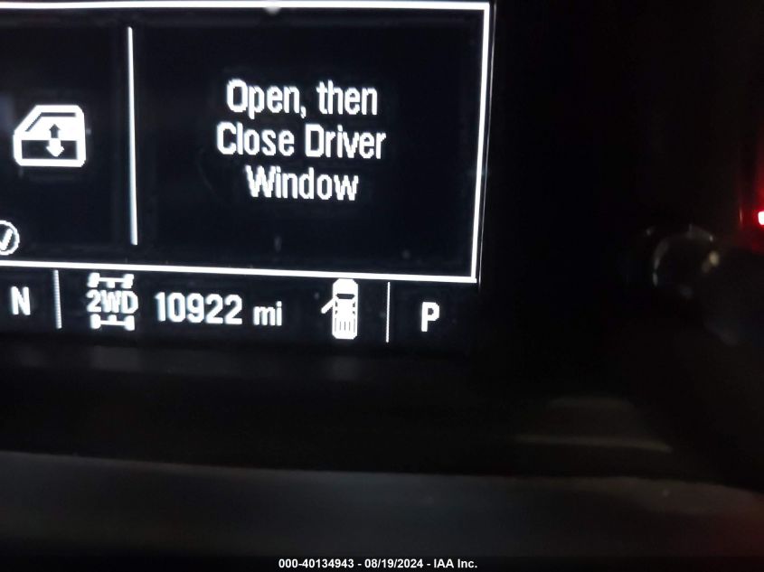 2022 CHEVROLET SILVERADO 1500 4WD  SHORT BED CUSTOM - 1GCPDBEK3NZ602287