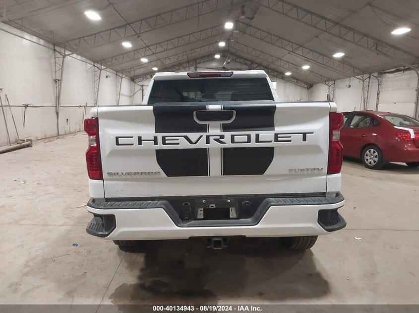 2022 CHEVROLET SILVERADO 1500 4WD  SHORT BED CUSTOM - 1GCPDBEK3NZ602287