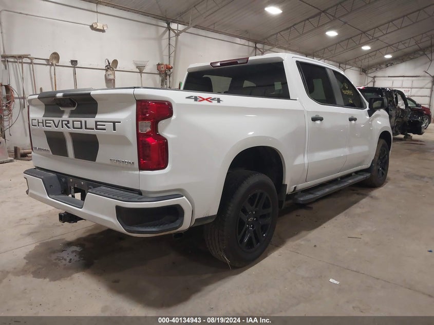 2022 CHEVROLET SILVERADO 1500 4WD  SHORT BED CUSTOM - 1GCPDBEK3NZ602287