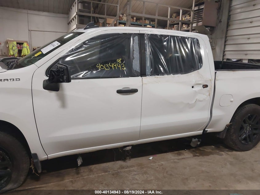 2022 CHEVROLET SILVERADO 1500 4WD  SHORT BED CUSTOM - 1GCPDBEK3NZ602287