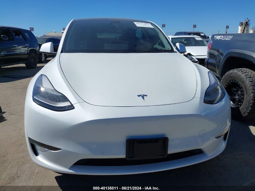 2022 Tesla Model Y Performance Dual Motor All-Wheel Drive VIN: 7SAYGDEF8NF380896 Lot: 40135011