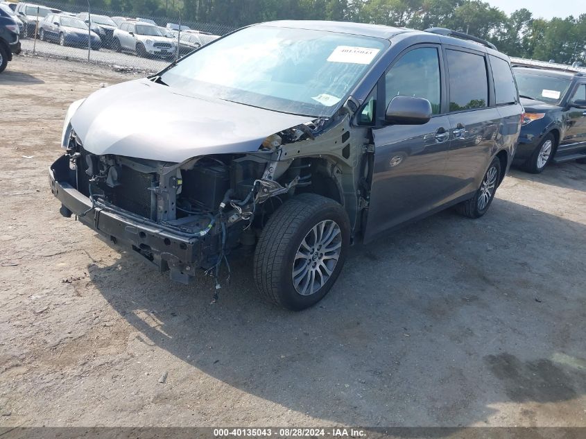 5TDYZ3DC6JS917618 2018 TOYOTA SIENNA - Image 2