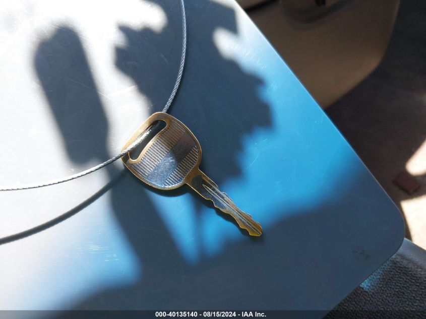 2001 Chevrolet Astro Ls VIN: 1GNDM19W31B143394 Lot: 40135140