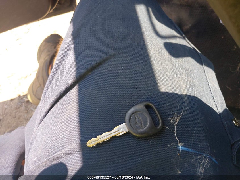 2006 Chevrolet Silverado 1500 Work Truck VIN: 1GCEC19X66Z247966 Lot: 40135527