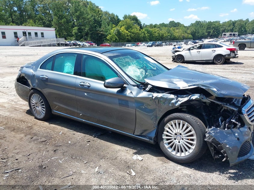 VIN 55SWF4KB2HU197943 2017 MERCEDES-BENZ C 300 4MATIC/LUXURY 4MATIC/SPORT 4MATIC