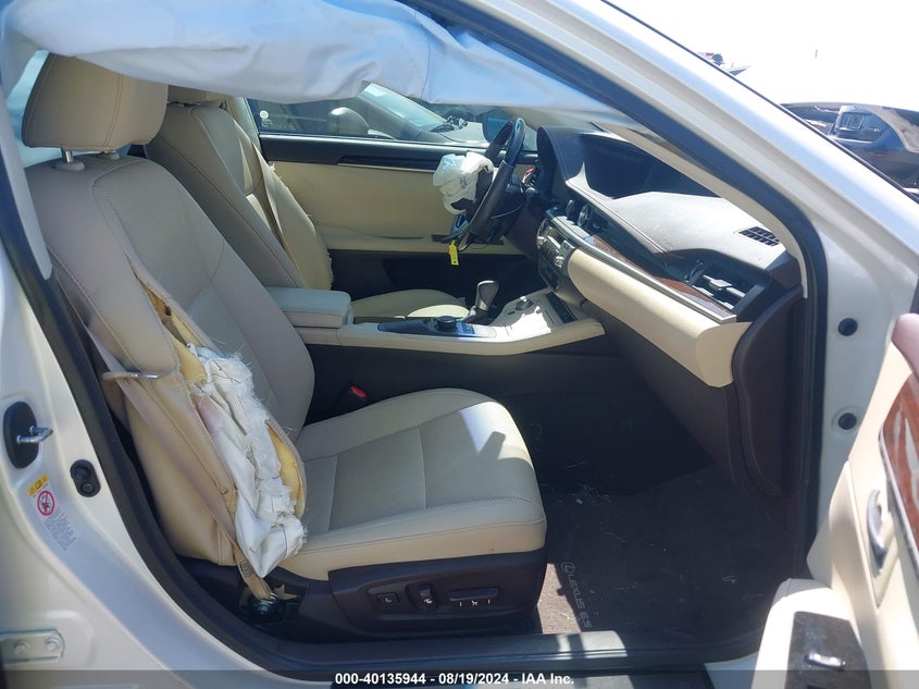 Image 5 of 2017 Lexus ES  salvage vehicle - Lot #40135944 at IAAI