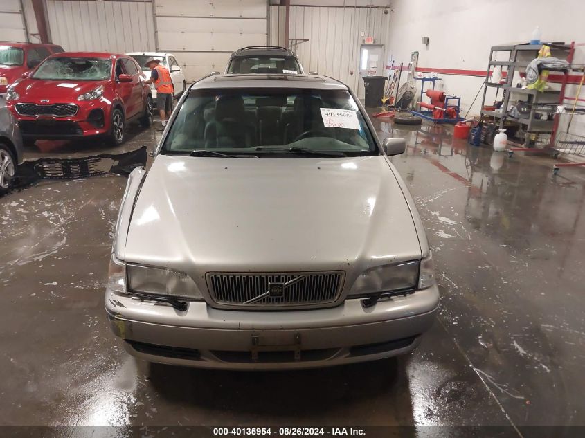 1998 Volvo S70 T5 VIN: YV1LS5371W2552675 Lot: 40135954