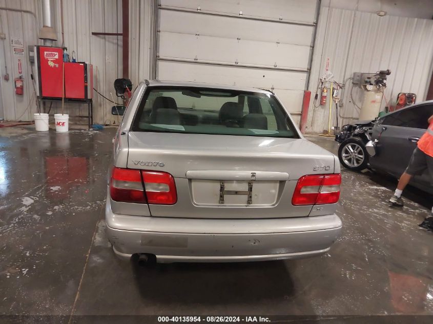 1998 Volvo S70 T5 VIN: YV1LS5371W2552675 Lot: 40135954