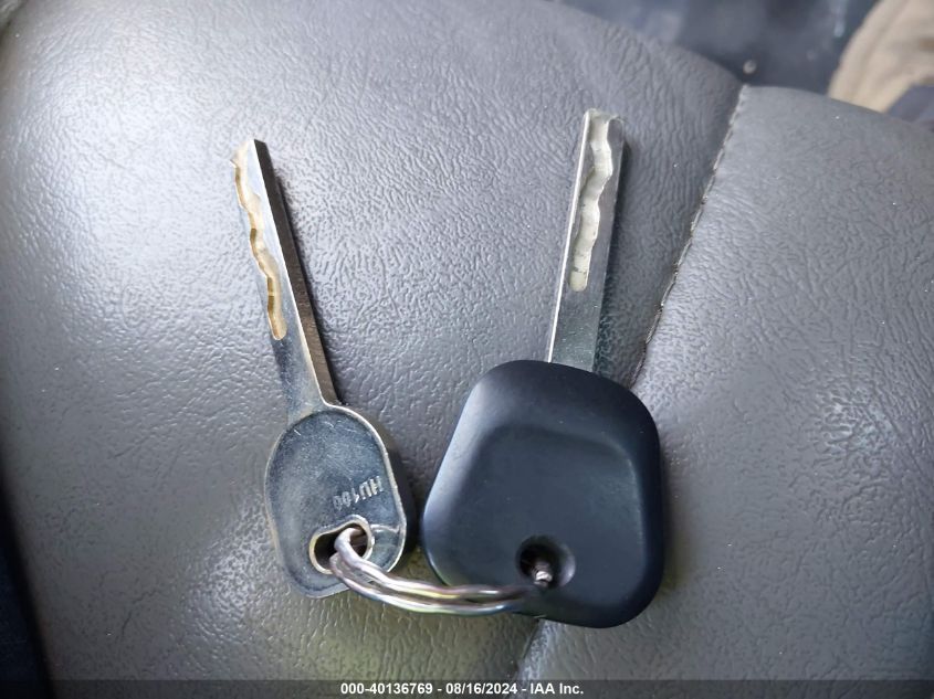 2018 Chevrolet Express 2500 Work Van VIN: 1GCWGBFP3J1321208 Lot: 40136769