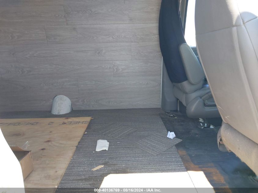 2018 Chevrolet Express 2500 Work Van VIN: 1GCWGBFP3J1321208 Lot: 40136769