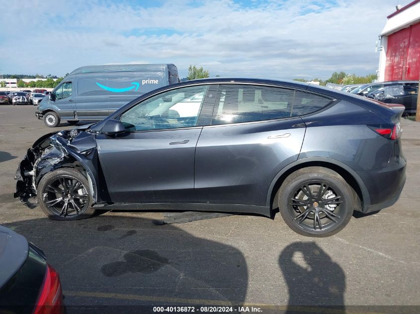 2024 Tesla Model Y VIN: 7SAYGDEE6RA253767 Lot: 40136872