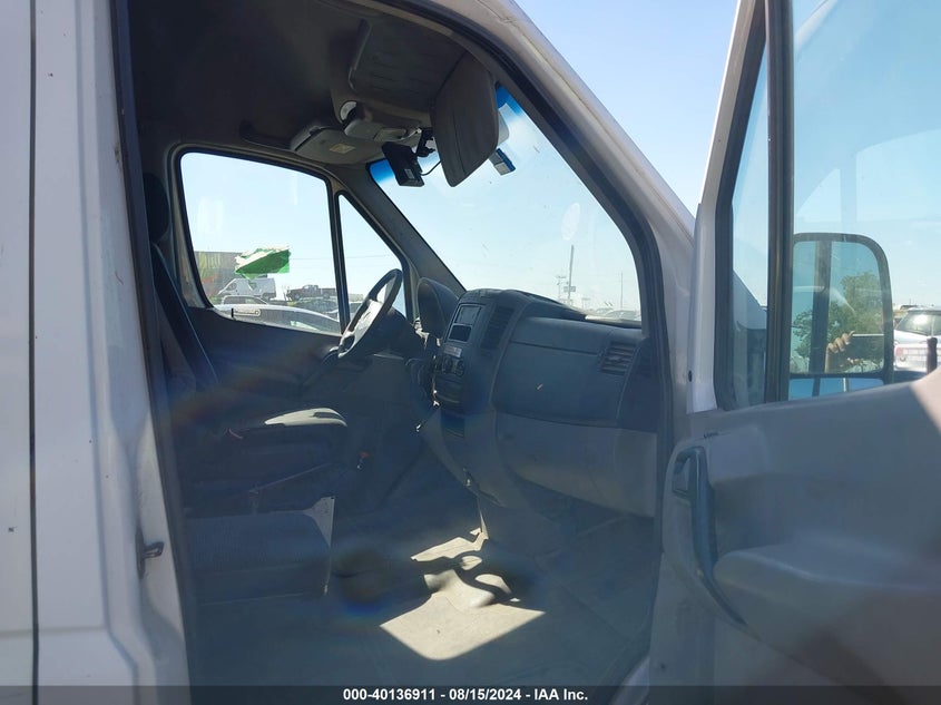 2011 Mercedes-Benz Sprinter S High Roof VIN: WD3PE8CB7B5570721 Lot: 40136911