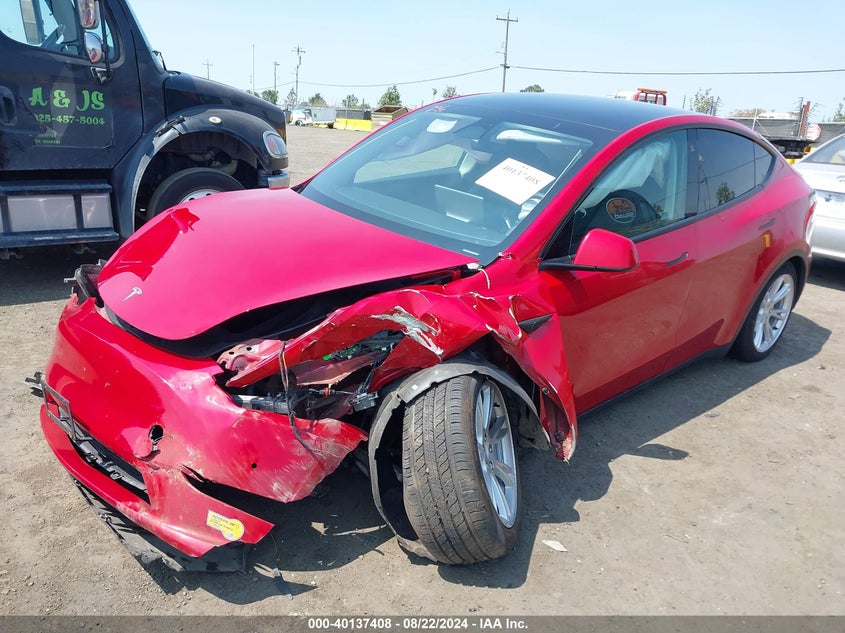 VIN 7SAYGAEE3NF558011 2022 TESLA MODEL Y LONG RANGE DUAL MOTOR ALL-WHEEL DRIVE