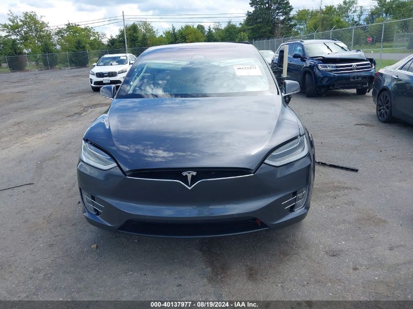 5YJXCBE2XJF112321 2018 Tesla Model X 100D/75D/P100D