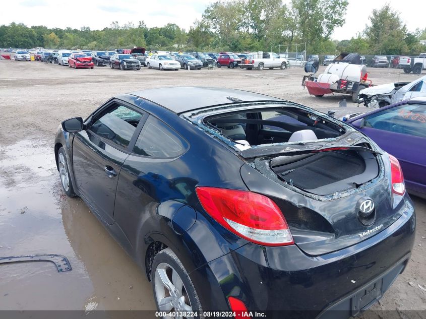 2013 Hyundai Veloster Base W/Gray VIN: KMHTC6AD2DU149500 Lot: 40138224