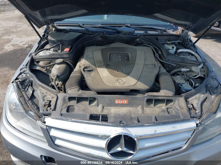 2012 Mercedes-Benz C 300 Luxury 4Matic/Sport 4Matic VIN: WDDGF8BB7CA639944 Lot: 40138834