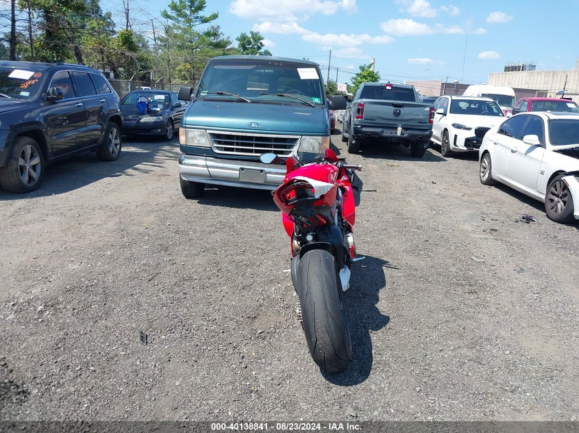 2022 DUCATI PANIGALE V4S - ZDMDAGWW3NB001971