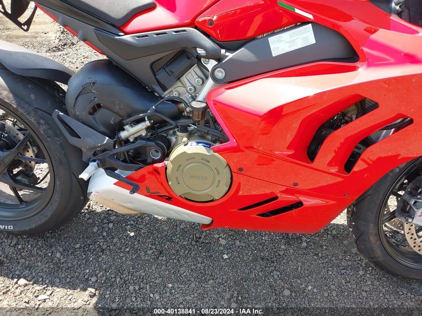 2022 DUCATI PANIGALE V4S - ZDMDAGWW3NB001971