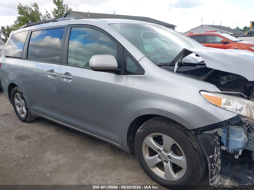 2015 Toyota Sienna Le 8 Passenger VIN: 5TDKK3DC5FS676295 Lot: 40139066