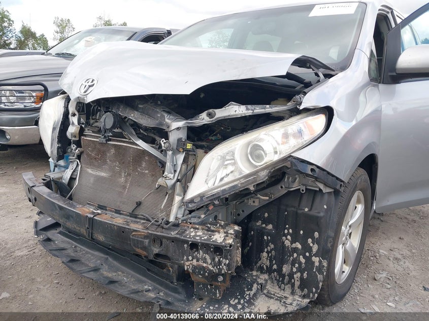 2015 Toyota Sienna Le 8 Passenger VIN: 5TDKK3DC5FS676295 Lot: 40139066