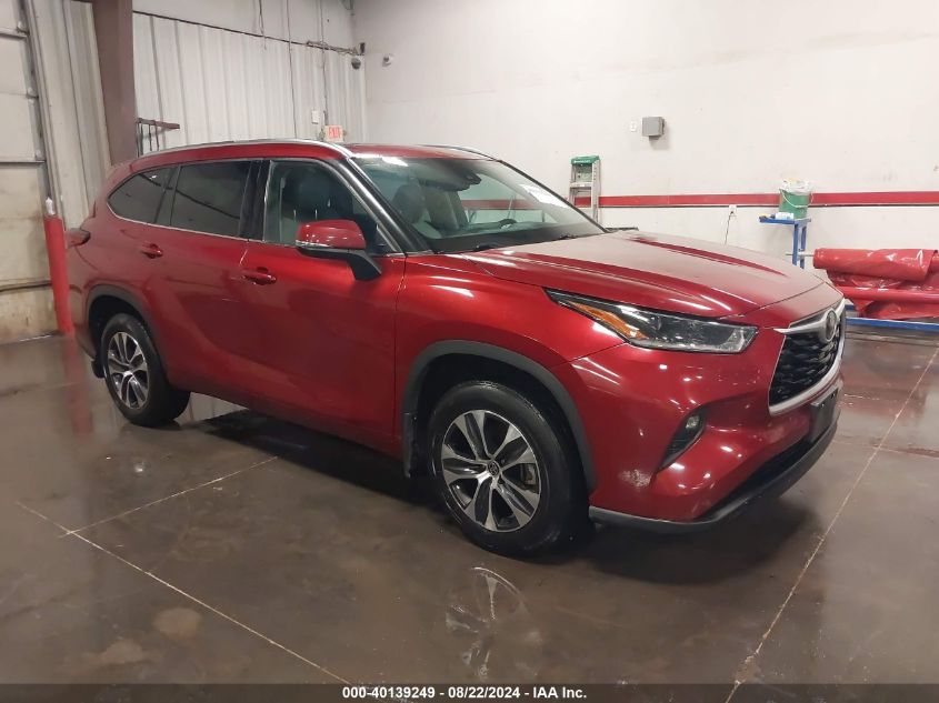 2021 TOYOTA HIGHLANDER XLE - 5TDHZRBH1MS544025