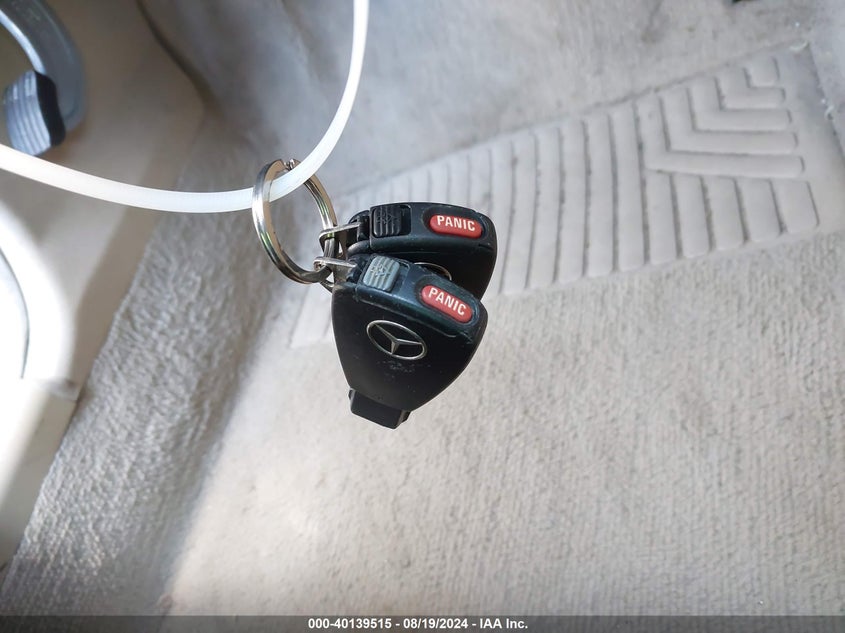 2000 Mercedes-Benz C 230 Kompressor VIN: WDBHA24GXYF942924 Lot: 40139515