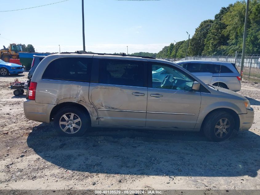 2009 Chrysler Town & Country Touring VIN: 2A8HR541X9R594388 Lot: 40139529