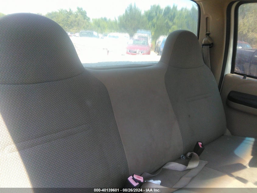 2006 Ford F-250 Xl/Xlt VIN: 1FTNF20526EA35940 Lot: 40139601