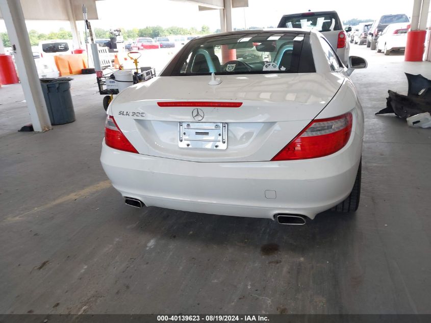 2016 Mercedes-Benz Slk 300 VIN: WDDPK3JA5GF121685 Lot: 40139623