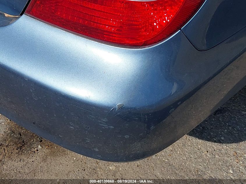 2003 Toyota Camry Le VIN: 4T1BE32K13U649745 Lot: 40139868