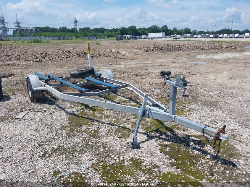 2002   TRAILER SILVER