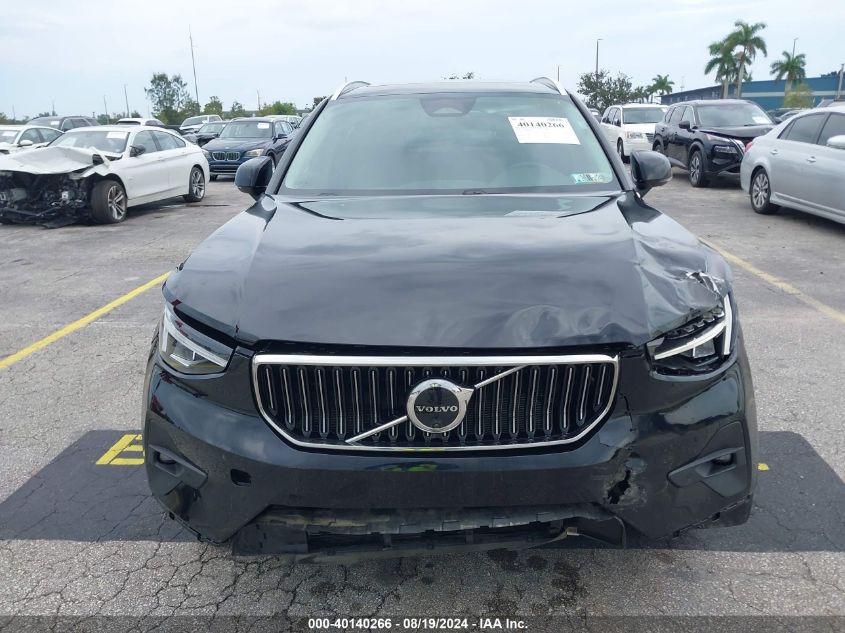 2024 Volvo Xc40 B5 Plus Bright Theme VIN: YV4L12UEXR2248394 Lot: 40140266