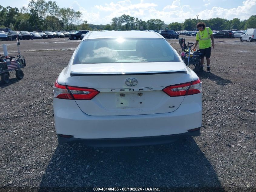 2018 Toyota Camry Le VIN: 4T1B11HK8JU573610 Lot: 40140455