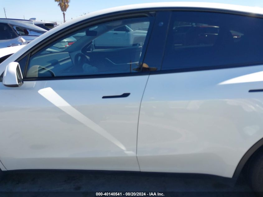 2021 Tesla Model Y Long Range Dual Motor All-Wheel Drive VIN: 5YJYGDEE4MF074376 Lot: 40140541