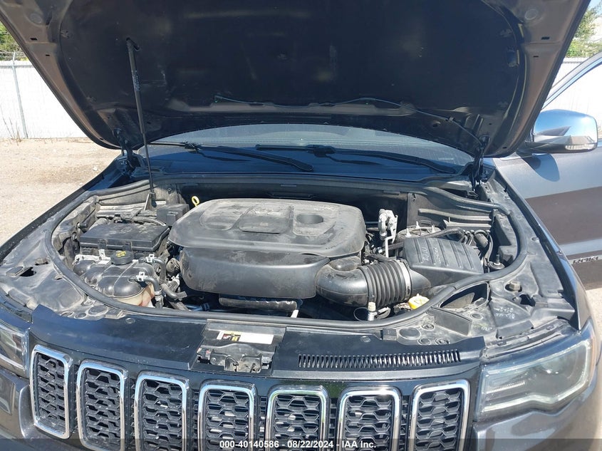 VIN 1C4RJFBG9HC778244 2017 JEEP GRAND CHEROKEE LIMITED 4X4