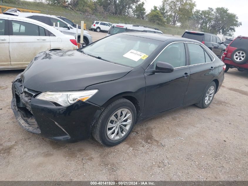 4T1BF1FK3HU717756 2017 TOYOTA CAMRY - Image 2