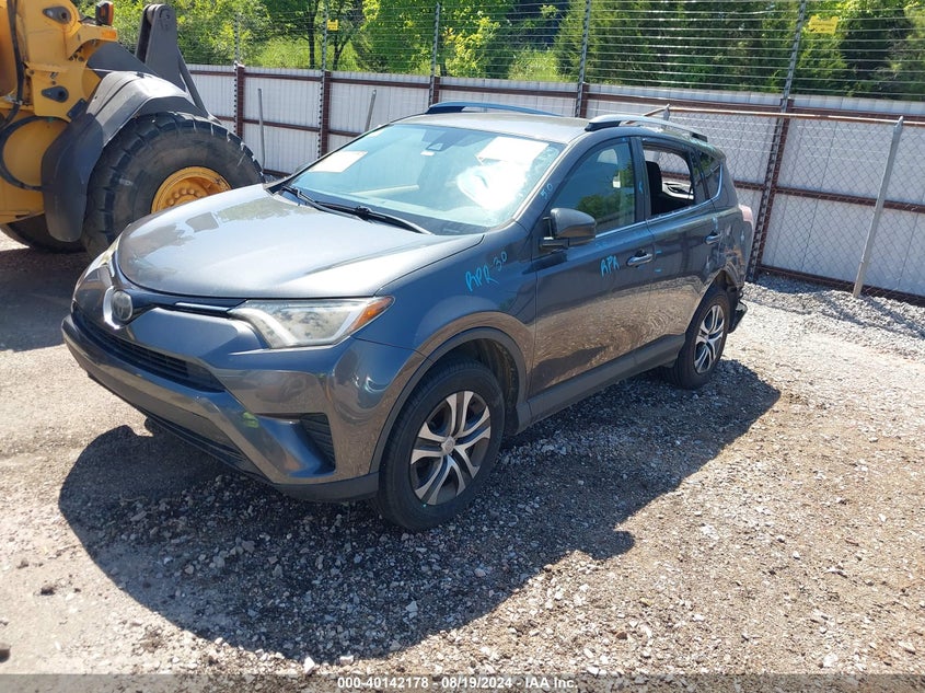 2017 TOYOTA RAV4 LE - JTMBFREV2HJ124423
