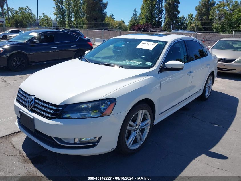 2014 Volkswagen Passat 1.8T Sel Premium VIN: 1VWCT7A37EC095651 Lot: 40142227