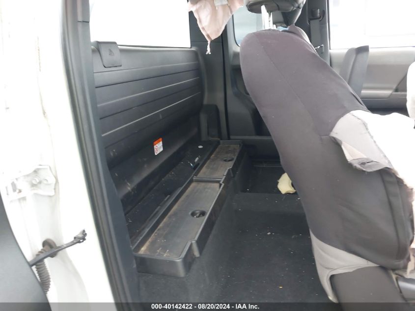 2019 Toyota Tacoma Sr VIN: 5TFSX5EN3KX068387 Lot: 40142422