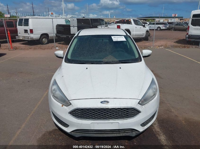 2015 Ford Focus Se VIN: 1FADP3F22FL349293 Lot: 40142432